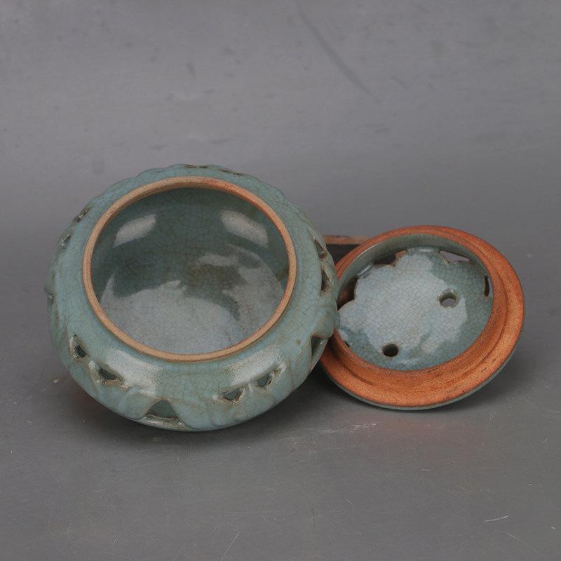 Song Dynasty Ru Kiln Style Celadon Crackle Ruyi Incense Burner with Three Legs and Openwork Design - Antique-Look Porcelain Collectible.