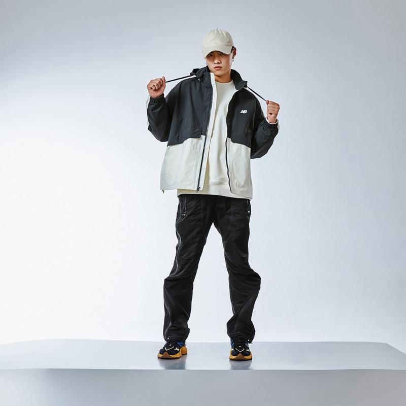 New Balance 9060 'Black Royal Gum' Sneakers U9060RE