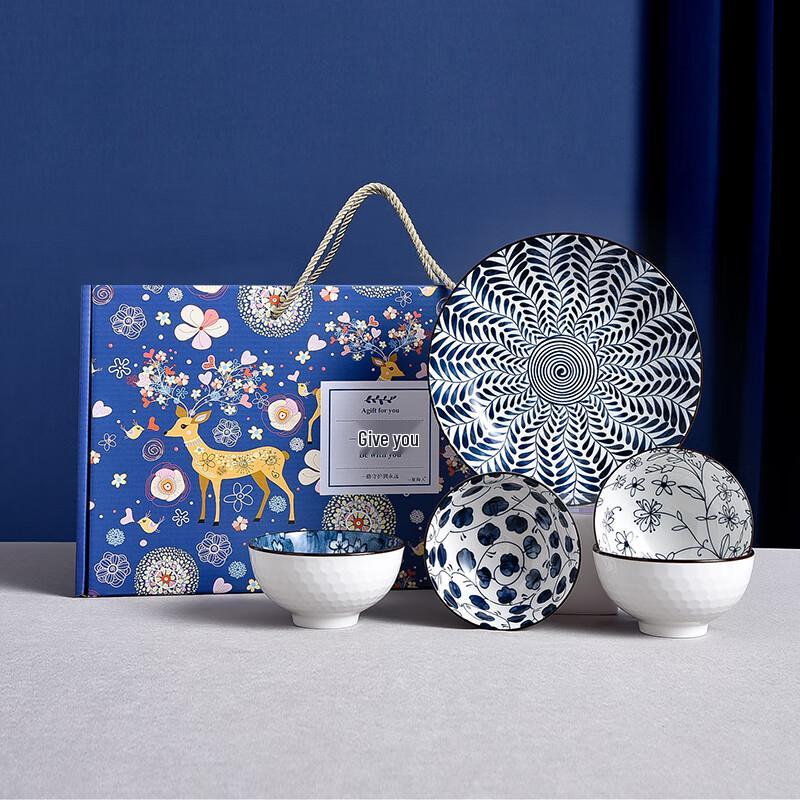 Chinese Blue and White Ceramic Dinnerware Set