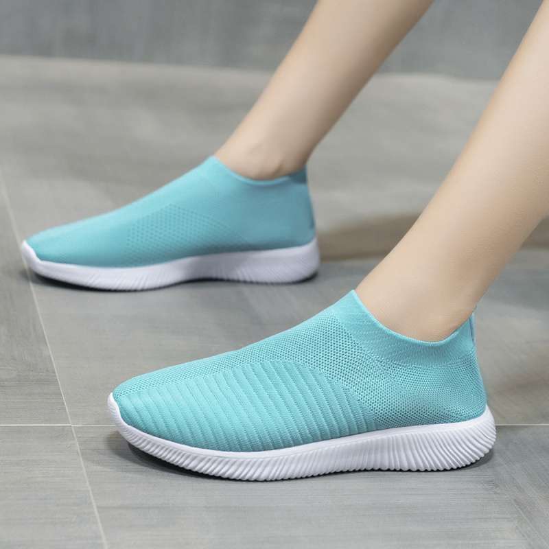 2025 Drei-Jahreszeiten neue Übergröße Sport bequeme flachsohlige Damen Einzelschuhe Fliegenstrickschuhe Studenten Freizeitschuhe Low-Top Schuhe