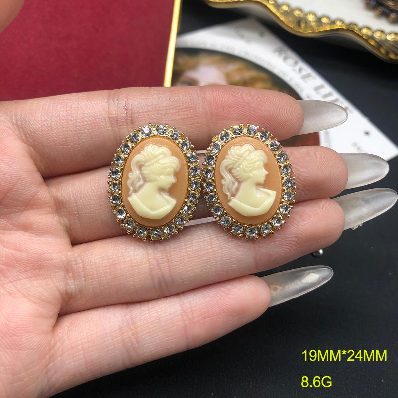 Western Retro Mapei Pearl Necklace Stud Earrings Set Hepburn Style Accessories Cheongsam Dress Neck Chain Women