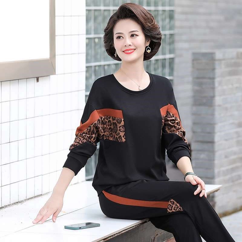 

New Mom Autumn Sportswear Suit Loose Slimming Top Middle-age 1 Color XL