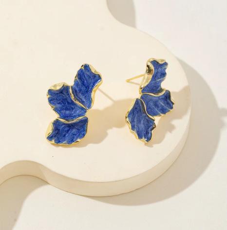 

Vintage Pink Red Dripping Oil Flower Earrings for Women Fashion Irregular Forest Maple Leaf Stud Earrings Party Trendy Jewelry