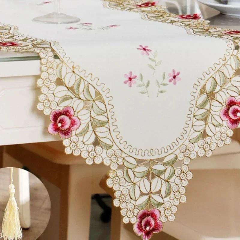 Moderne minimalistische Polyester lange Tischfahne bestickt Mode Teetischfahne Zuhause weiche Dekoration lange Tischstoffkunst