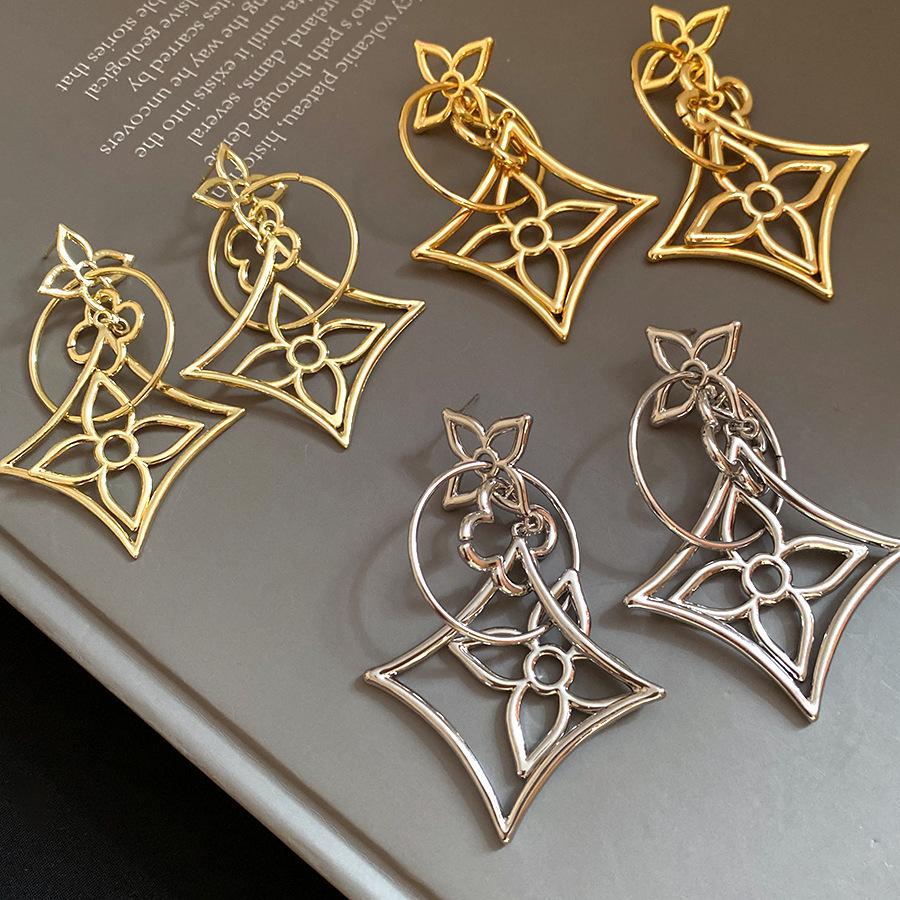 18K Gold Plated Rhombus Floral Earrings with Silver Needle - Stylish Metallic Design for Women
