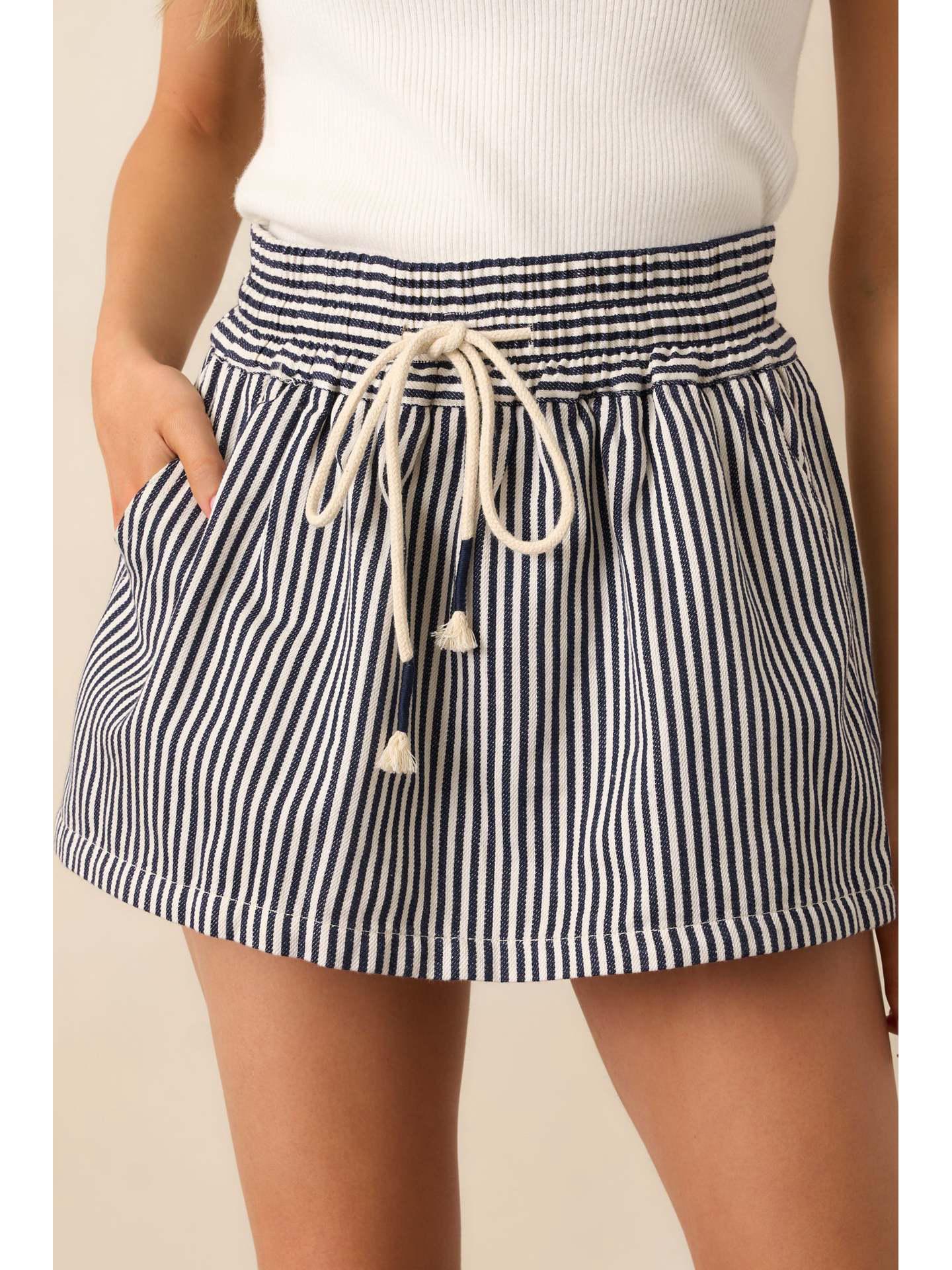 European and American Casual Summer Drawstring Striped Shorts Skirt Medium чёрный