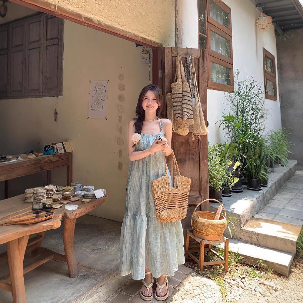 Women's Summer 2024 French Casual Mid-Length Halterneck Sling Dress