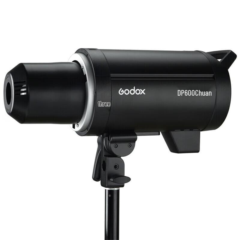 Студийная вспышка Godox DP600WIII