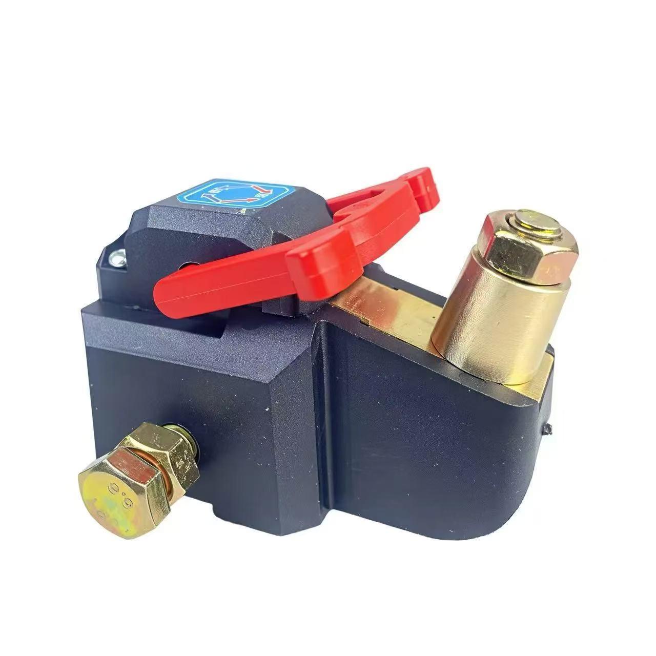 

Universal Pure Copper Car Battery Disconnect Switch, 12V/24V for Positive/Negative Terminals - Ideal for Cars and Trucks.