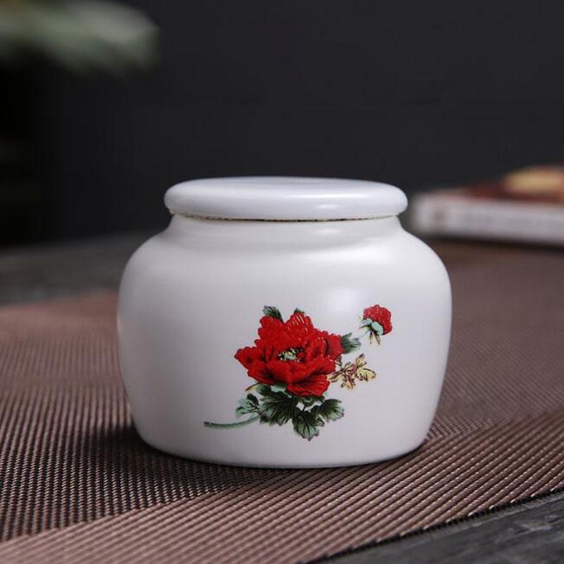 Porcelain White Color Chinese Style Lotus Pattern Sealed Storage Tea Jar Travel Easy to Carry Power Spice Tea Box Teaware