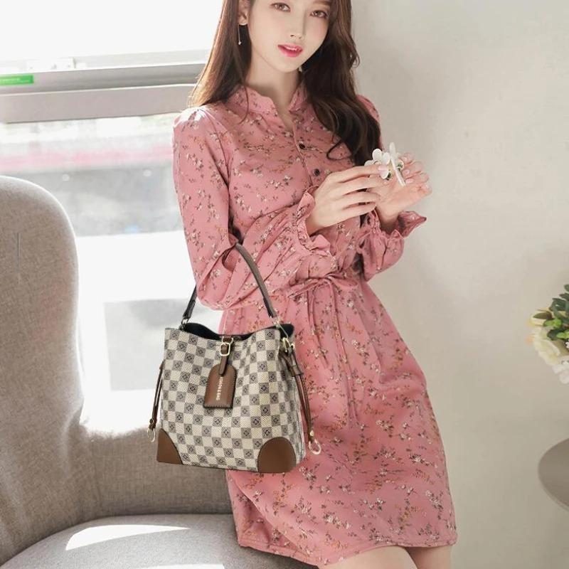 2023 Female Tote Bag Designers Luxury Handbags Printed Bucket Simple Women Bag Famous Brand Shoulder Bag Ladies Bolsos