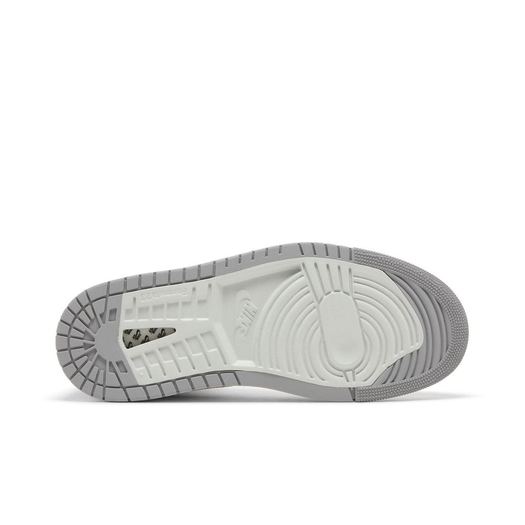 Air Jordan 1 High Zoom Comfort 2 'Particle Grey' (Unisex) Summit White / Light Silver / Sail / Particle Grey Vintage Basketballschuhe DV1307 101