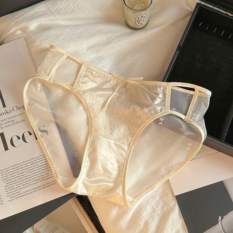 Sweet Panties for Women Sexy Mesh Underwear Romantic Embroidered Ruffled Hip Briefs