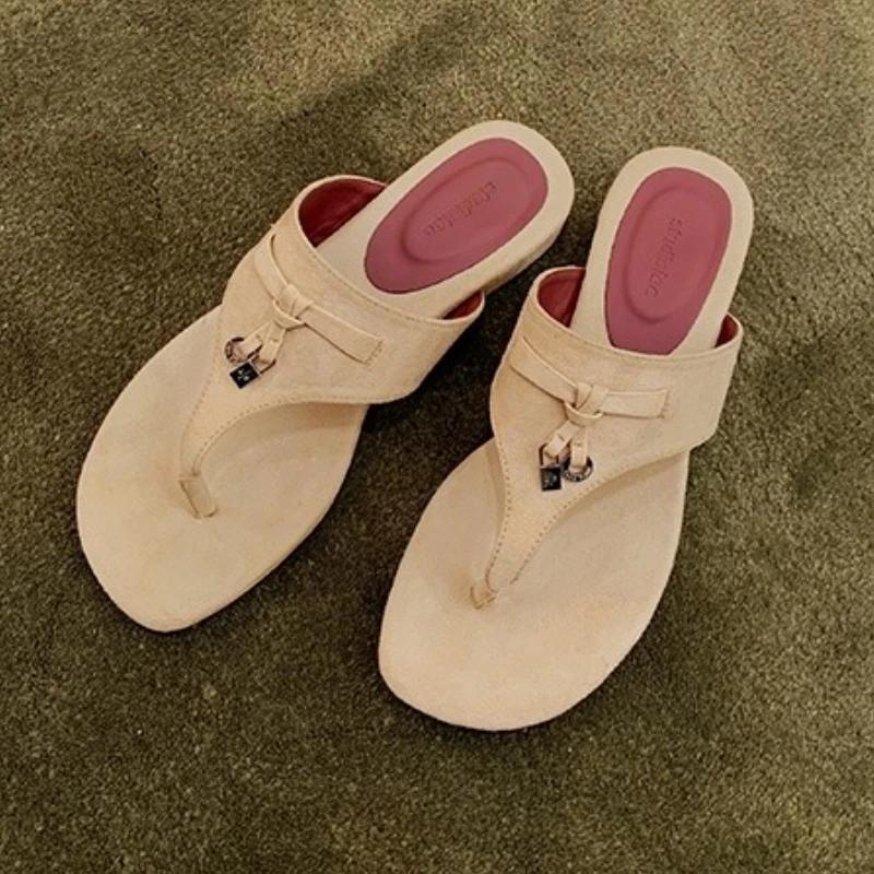 Flats Women Slippers Designer Clip Toe Shoes Suede Slingback Sandals Summer 2025 New Shoes Fad Flip Flops Beach Zapatillas Mujer