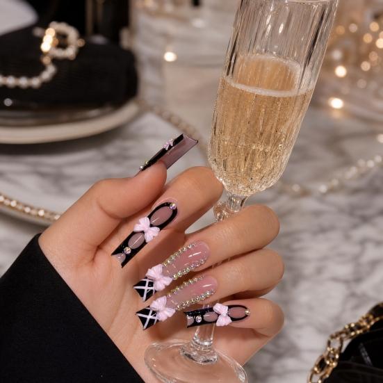 24 Pezzi Unghie Finte Francesi Rosa con Fiocco e Strass, Unghie Finte Lunghe 3D con Charms, Colla per Manicure Fai-da-Te