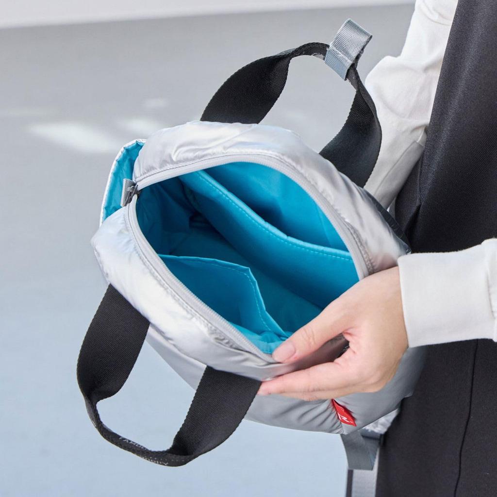 Mochila Mini Fofa Bordada Snoopy Rootote, 2 Vias, Acolchoada IP Theo-Lu, Peanuts-0S, 8453 (03 Preto Fosco)