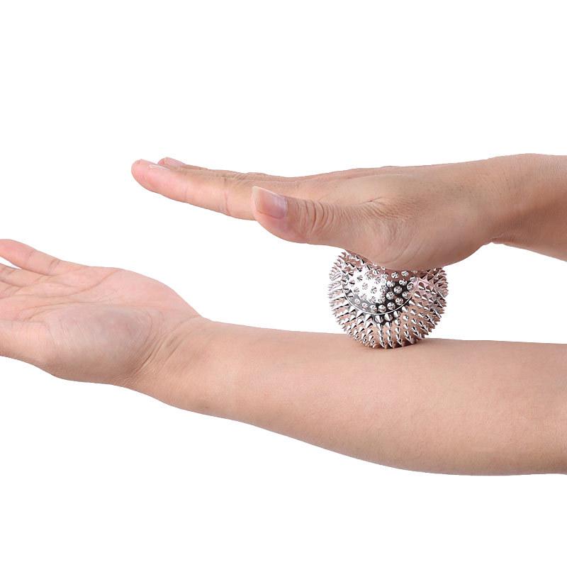 Magnetic Massage Ball for Muscle Relaxation – Ideal for Fingers, Feet, and Palms