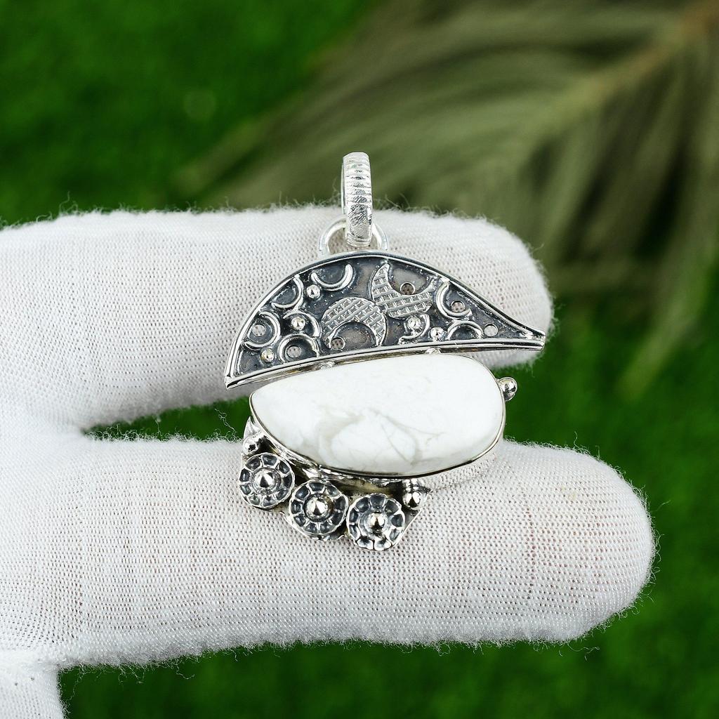 Natural Howlite Gemstone Pendant White 925 Sterling Silver Indian Jewelry
