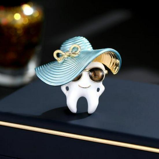 

Элегантная металлическая брошь для рубашек и пальто - креативный декор в виде зубной булавки