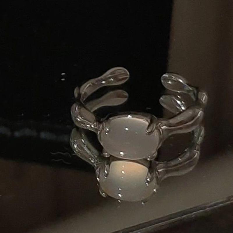 Niche Design Moonstone High-Grade Diamond-Encrusted Zircon French Open Index Finger Cold Wind Ring