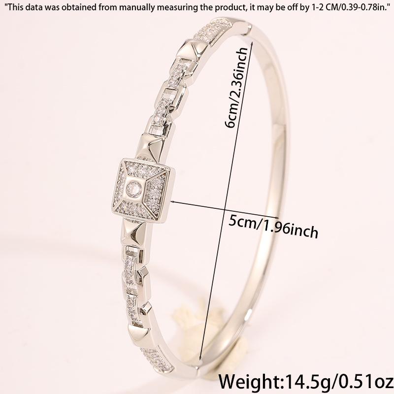 European and American style stainless steel light luxury bracelet geometric rhombus micro-embedded zircon buckle bracelet titanium steel bracelet