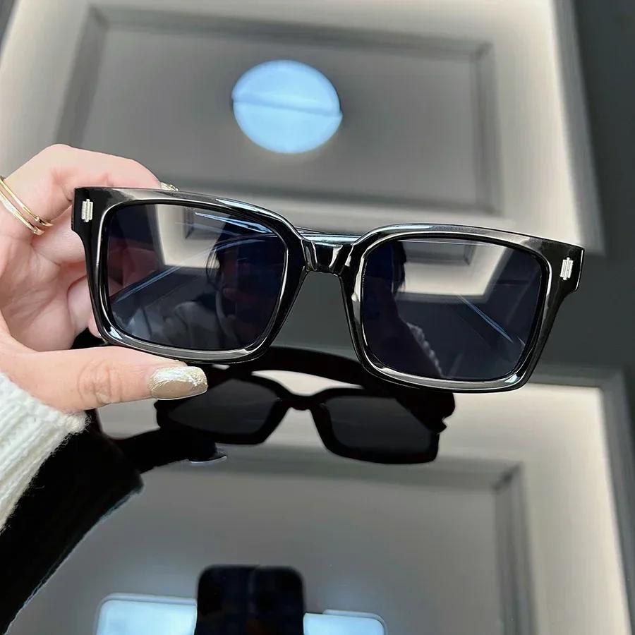 Retro Square Fashion Sunglasses Women Men Vintage Style Casual Trendy Small Female Male