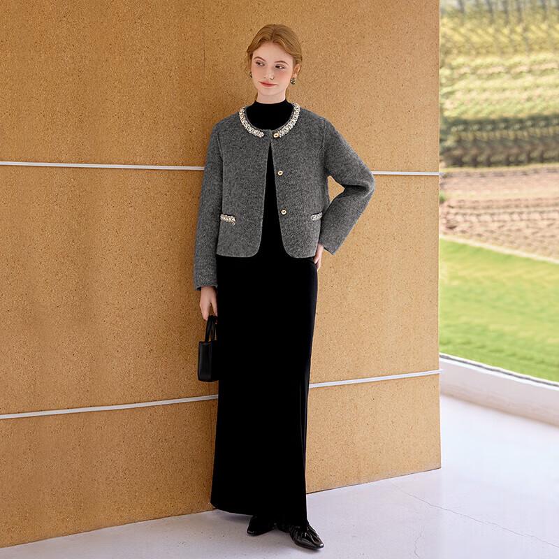 

Женская элегантная короткая куртка из смесовой шерсти с круглым вырезом и бисером S