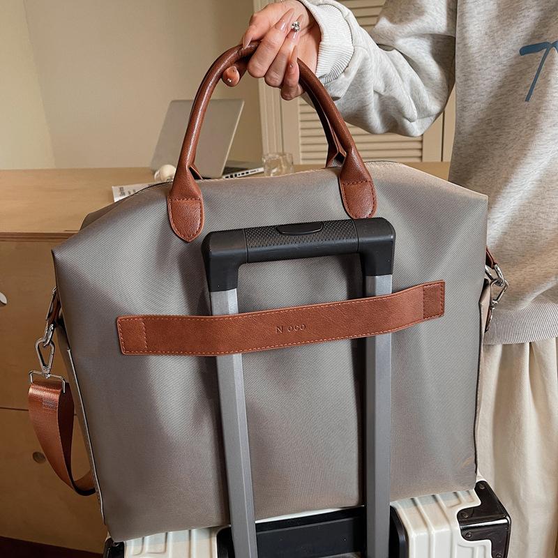 New messenger, short-distance business trip, duffel bag, leisure shopping, travel bag, large-capacity daily commuting sports fitness bag