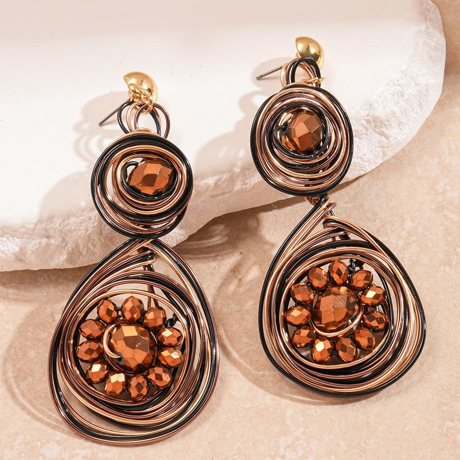 

Ретро стеклянные круглые геометрические серьги-гвоздики с цветком и стальными иглами, личность, преувеличенные, нишевые, темпераментные, серьги с высоким чувством стиля, женские