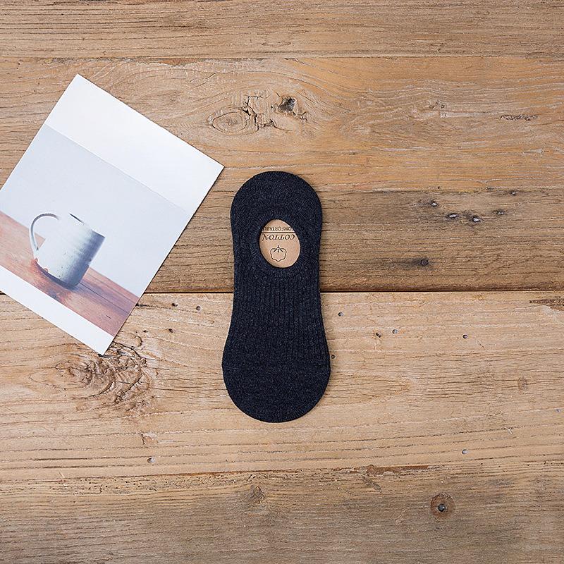 Men's Spring and Summer New Pure Color Cotton Invisible Comfortable Shallow Mouth Silicone Non Slip Socks
