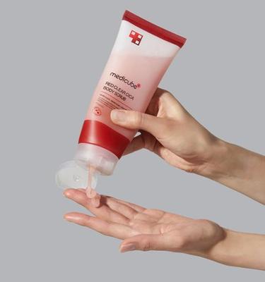 Red Clear Cica Body Scrub 270g