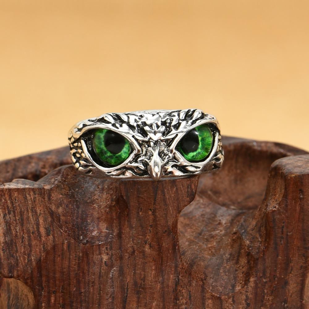 

Personalized and Versatile Retro Simple Niche Blue-eyed Owl Adjustable Ring Cute Men and Women Ring Street Party Accessories One Size