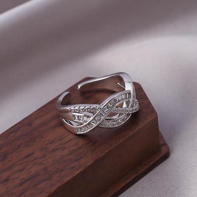 Kvinnors Glänsande Zirkon Kors Justerbar Ring - Icke-bleknande Stil