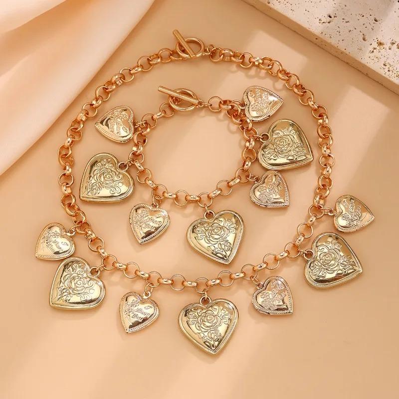 Retro Gold Tone Heart-Shaped Tassel Pendant Necklace Trendy Charm Statement Jewelry for Women