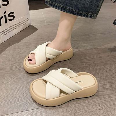 Stepping On Shit Slippers Children 2025 New Summer Internet Celebrity Explosion Thick Sole Height Small Cold Slippers Beach Shoes