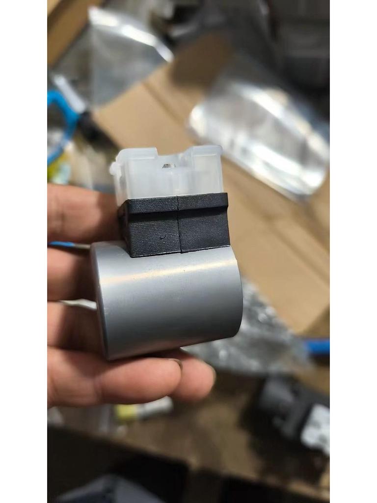 XCMG Crane Solenoid Valve Coil Pilot Plug for Models 25K5, 25K10, 25K12, 25K16