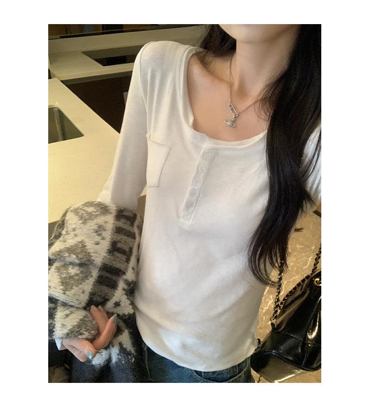 Gentle White Henley Base Layer Women's Slim-Fit Long-Sleeve T-Shirt for Autumn/Winter, New Korean Style.
