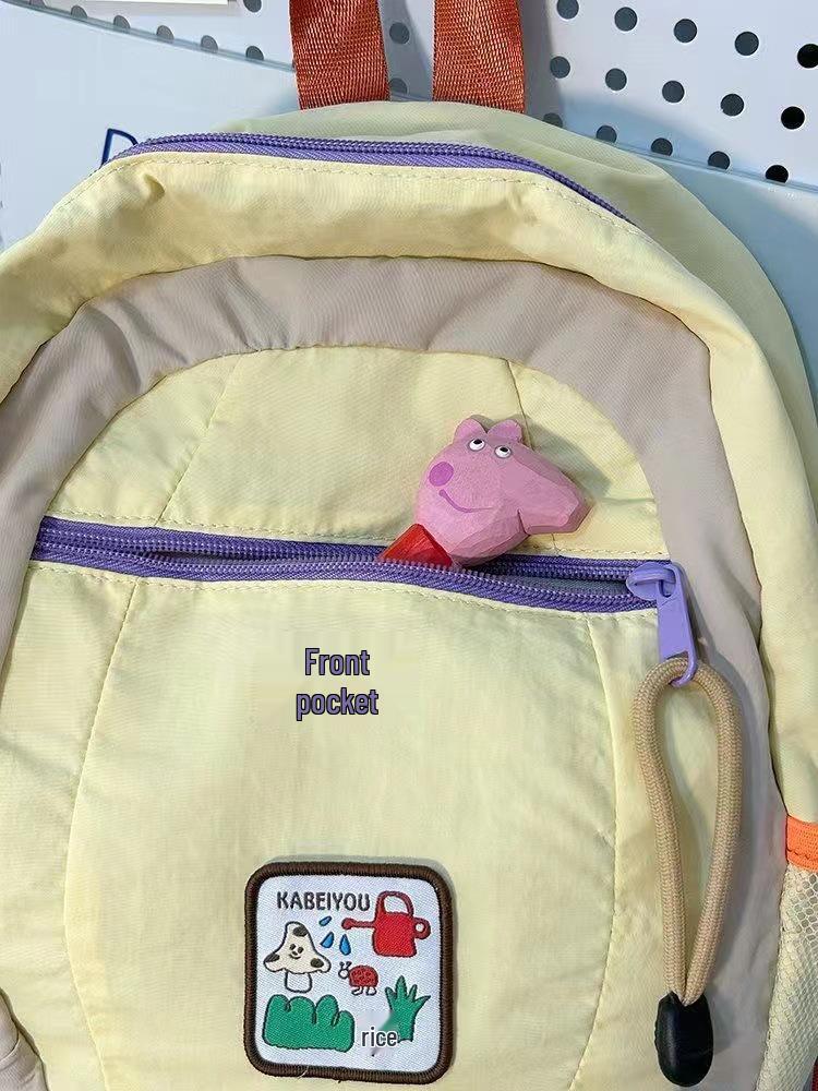 New Colorblock Lightweight Backpack - Stylish, Large-Capacity Shoulder Bag for College Students and Outdoor Activities.