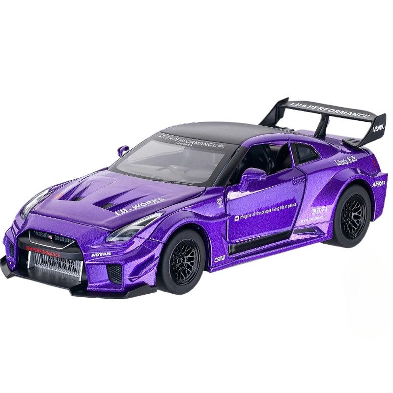 1/32 Scale Skyline Nissan GTR CSR2 Alloy Sports Car Model Die-cast Metal Toy Racing Model Simulation Sound and Light Children's Gift