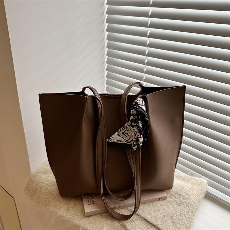 Retro Bag Mother Bag Tote Bag New Commuter Versatile Large Capacity Shoulder Bag Casual Women's Bag