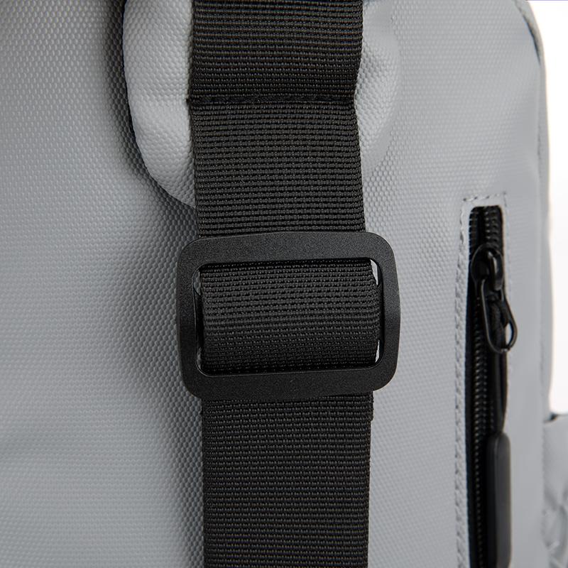 Men's Waterproof Chest Bag Multifunction Oxford Crossbody Shoulder Bag Messenger Travel Pack with A Headphone Wire Access Hole