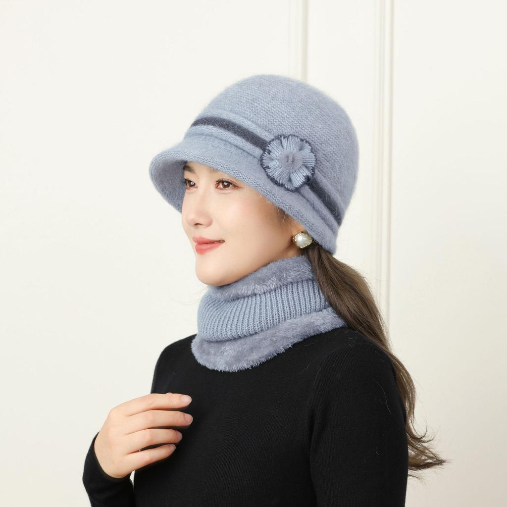 Hat for Women In ColdSeason Plus Velvet Thickened Wool Hat Style Mother Cotton Hat Outside Warm Ear Protection Knit Hat
