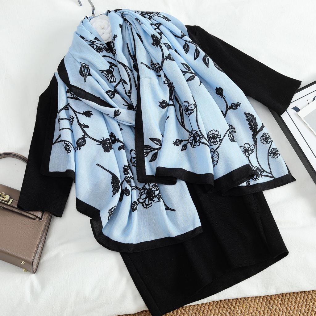 High End Korean Version Women's Simple Elegant Printed Velvet Long Scarf Artistic Small Fresh Warm Thin Shawl Wholesale