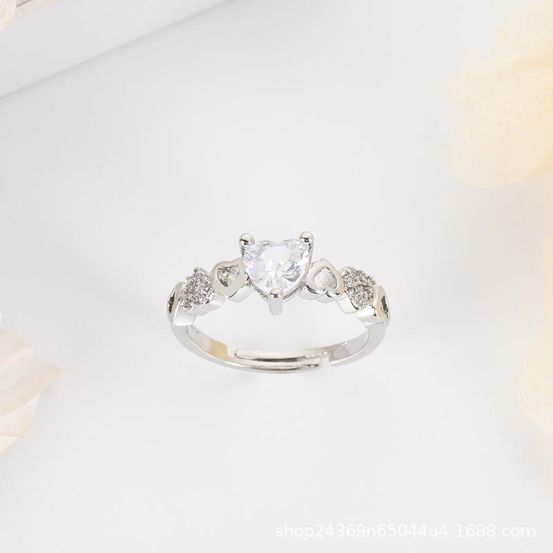 Small Crowd Design Sense Open Cut Love Finger Ring Female Heart Rings Personality Fashionable Fashionable Index Finger RingPersonality Finger Ring