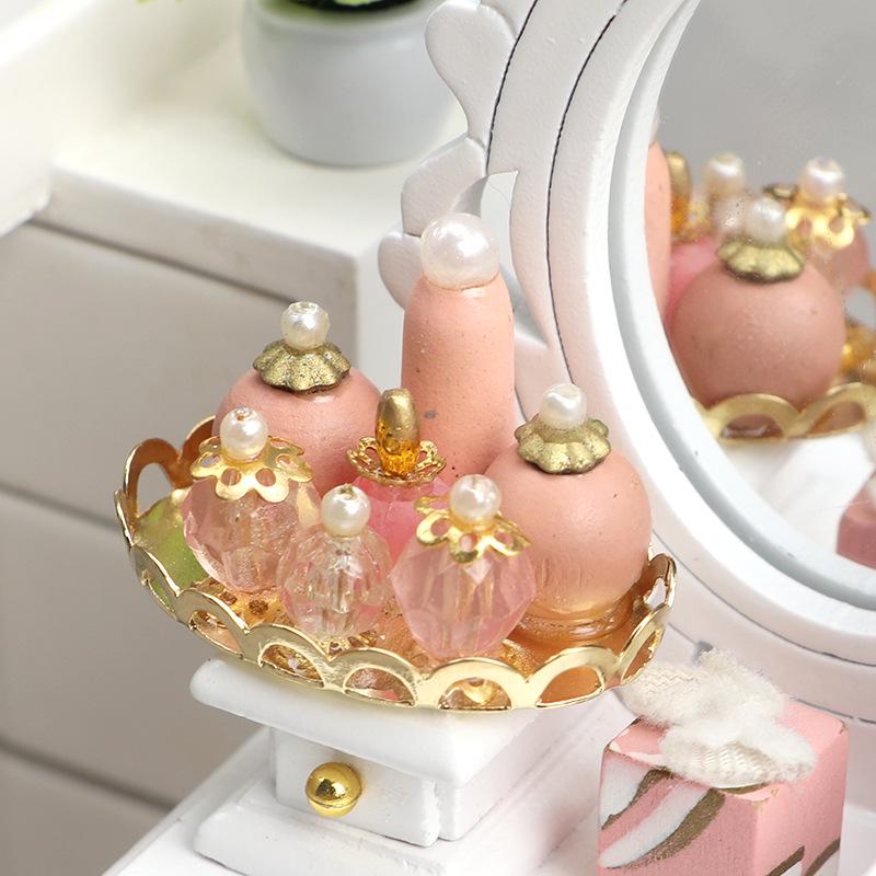 1:12 Dollhouse Gold Tray & Pink Mini Perfume Set - Bedroom & Bathroom Accessories