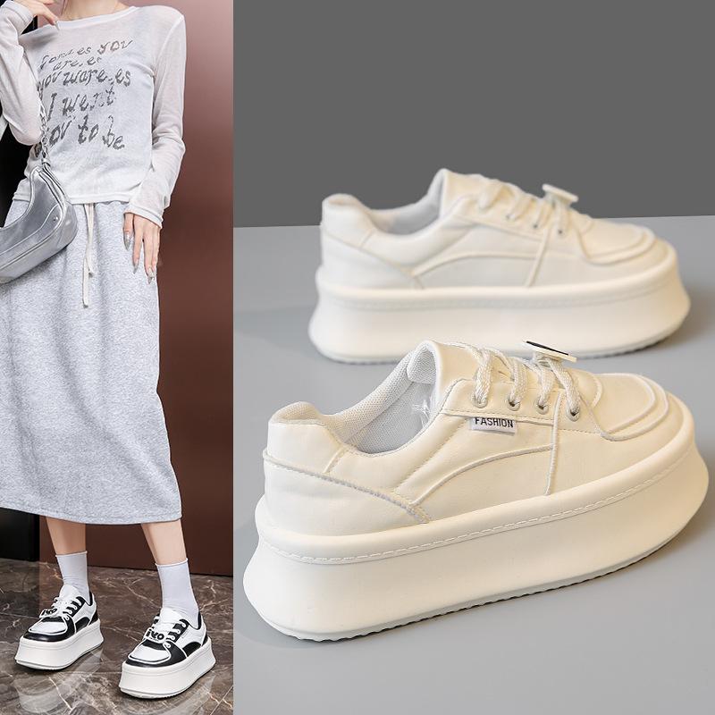 Muffin platform white shoes women's versatile niche board shoes new spring and autumn heightening casual sports shoes