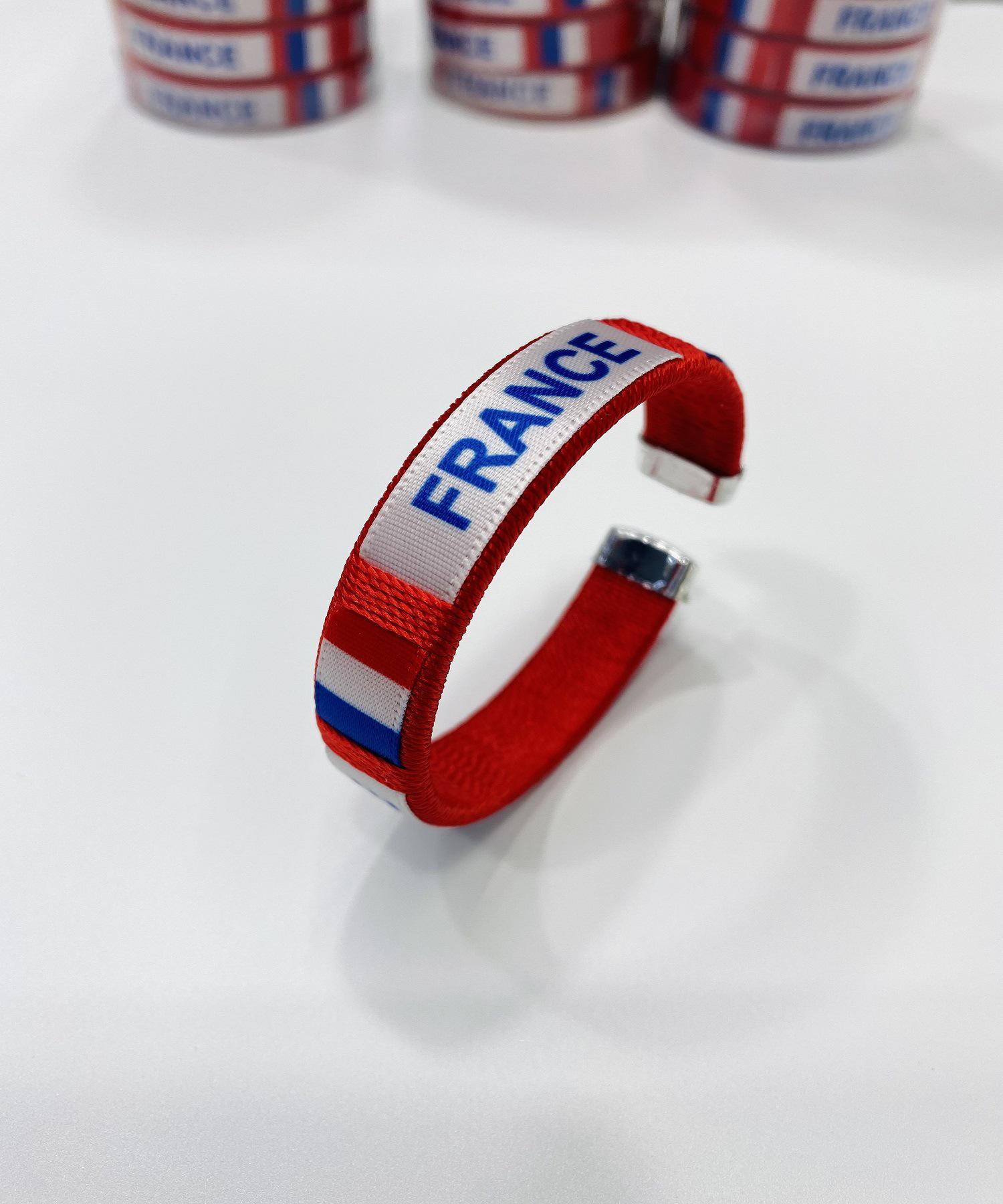 

In-Stock Type C France World Cup Red Woven Bracelet with National Flag Pattern красный