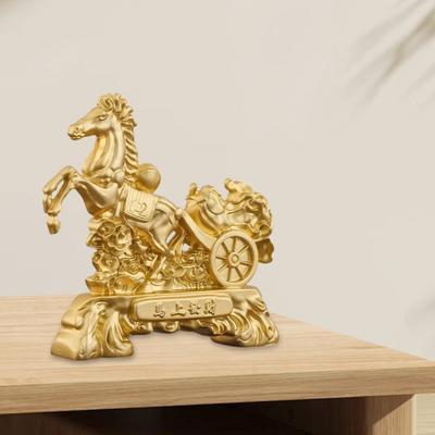 Ornement de Cheval Finition Dorée Figurine de Cheval Polyvalente Symbole de Force Succès Zodiaque Statue en Résine Décoration d'Intérieur