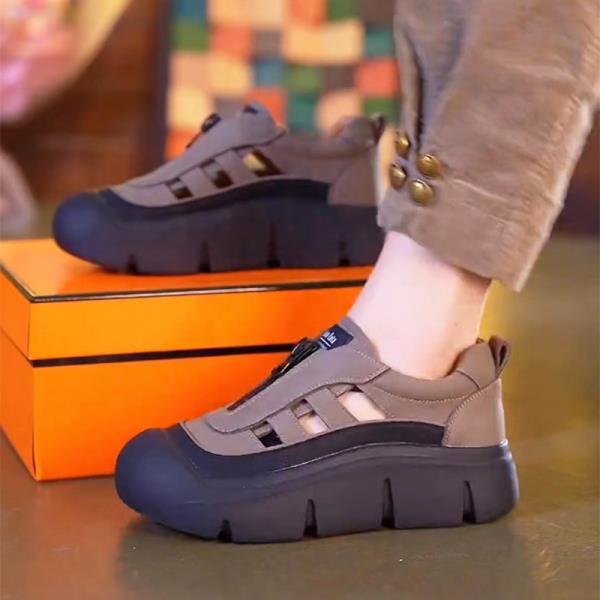 Fashion Female Sandal 2025 Women's Ladies Shoes Summer Soft All-Match Clogs With Heel Girls New Real Comfort Retro Thick Casual Scandals