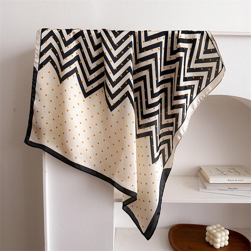 Grid color matching horse 71cm small square scarf imitation silk scarf headscarf printed neck protection scarf professional scarf scarf scarf